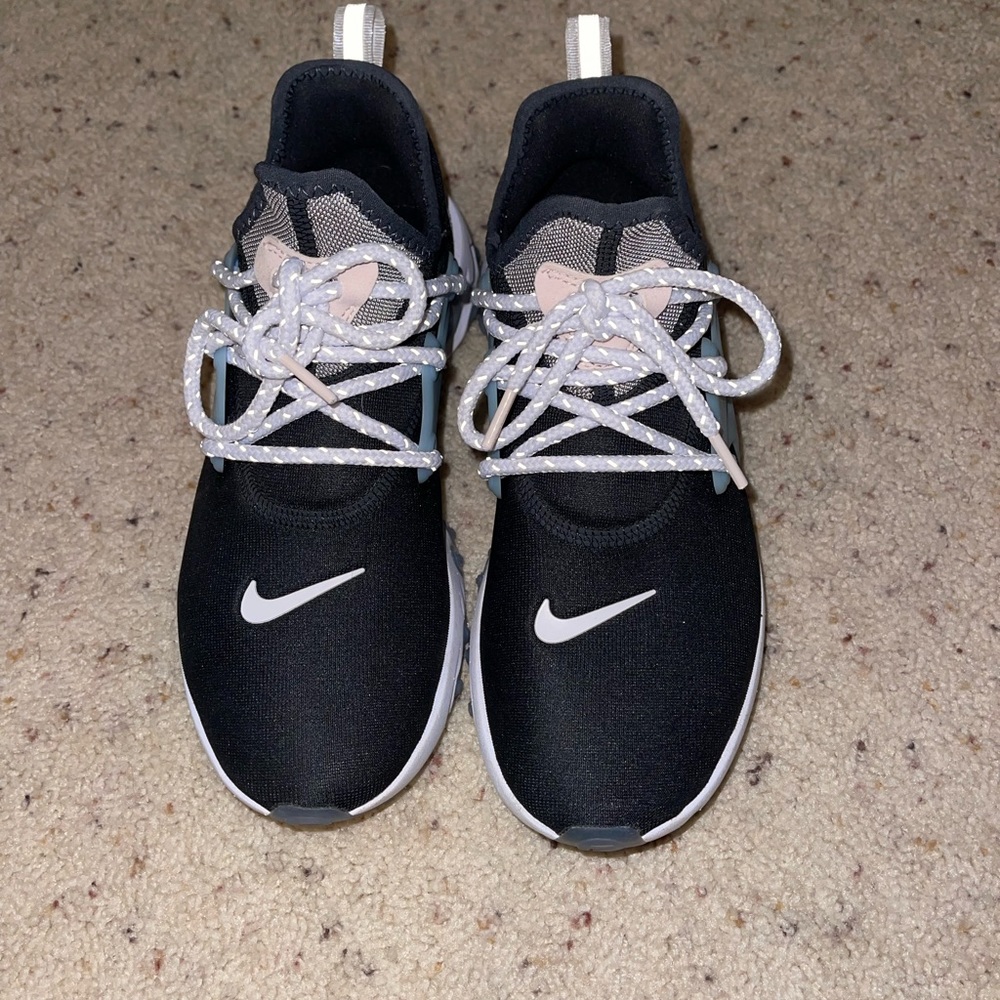 women’s nike shoes